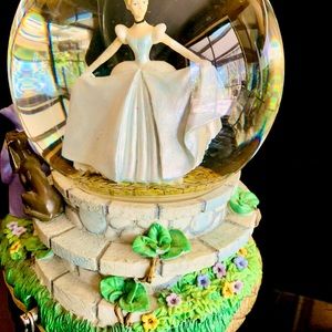 Disney Cinderella Snow Globe & Music Box
